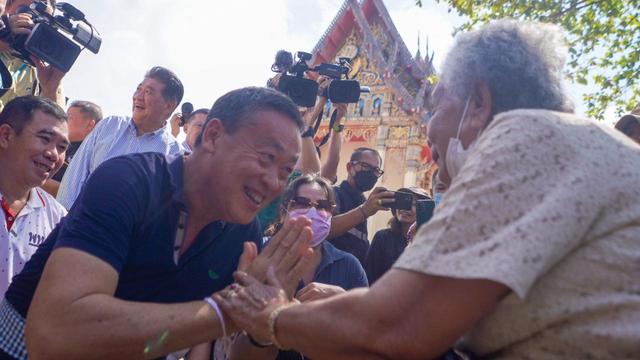 雅万高铁刚开通，泰国总理赛塔坐不住了，急着推进中泰铁路项目！