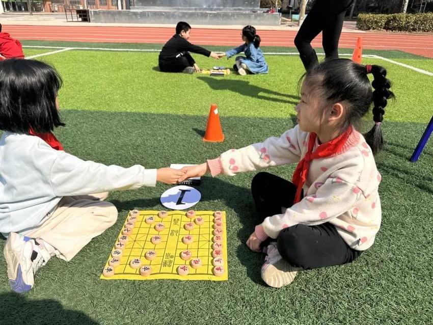 以棋益智，乐在“棋”中——丰奥嘉园小学第一届中国象棋校园赛