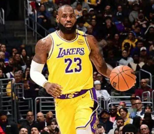 NBA西部最新积分榜：太阳7连胜第1，勇士第3掘金升第5，湖人第7