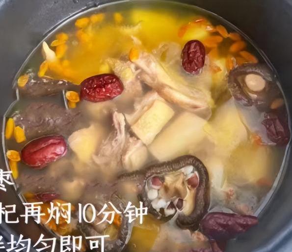 春季少吃肉，多喝此汤，每周吃3次，补足营养，增强自身抵抗力