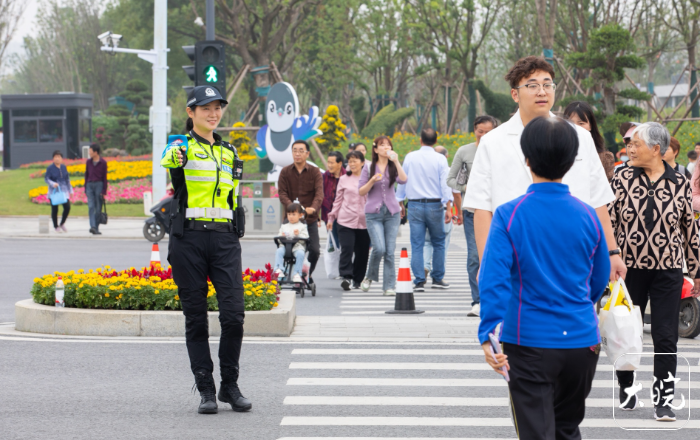 节日我在岗|合肥园博园里的藏青蓝