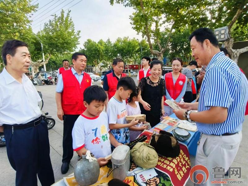 台儿庄区庆“七一”学雷锋 志愿者在行动系列活动启动