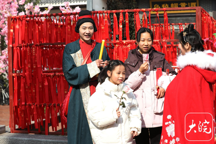 新春走基层｜芜湖：新春灯会年味十足