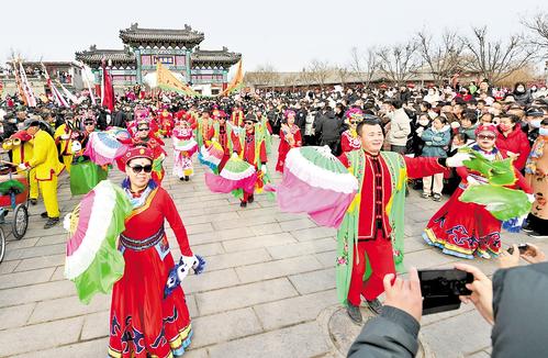 花会闹元宵 重燃烟火气