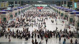 国铁集团郑州局暑运累计发送旅客3372.3万人次、货物2965.9万吨