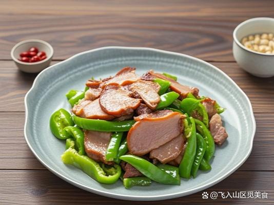 猪头肉搭配四宝：青椒、洋葱、土豆、豆芽的奇妙组合