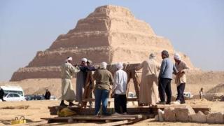 埃及塞加拉有考古新发现！包括一具非王室木乃伊