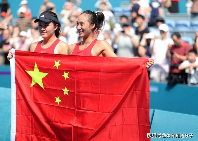 7人入围澳网正赛！中国网球创纪录，郑钦文剑指冠军张之臻压力大