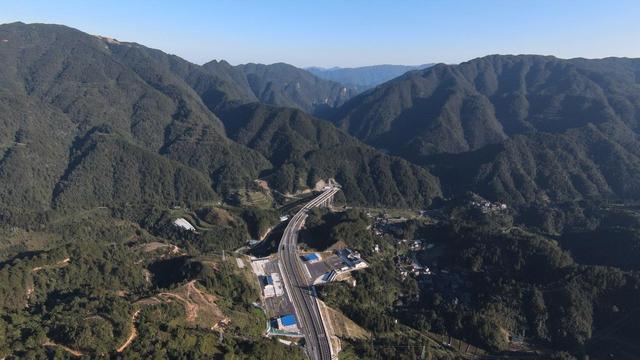 贵州剑河至黎平高速正式通车