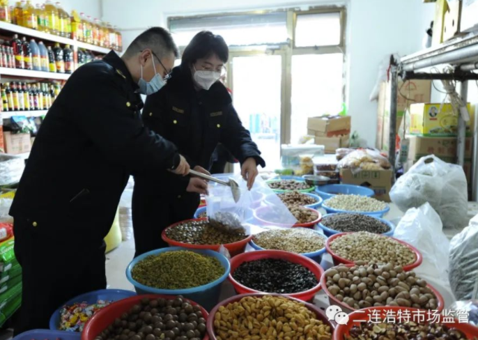 内蒙古二连浩特市市场监管局开展食品安全抽检