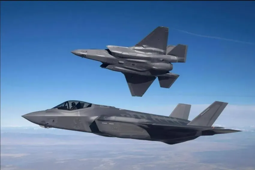 中美3次交锋，美军一败涂地！F-35战机竭尽全力，没能摆脱中国