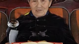 127岁长寿老人，从清朝活到20年，13个子女却“无人活过18岁”