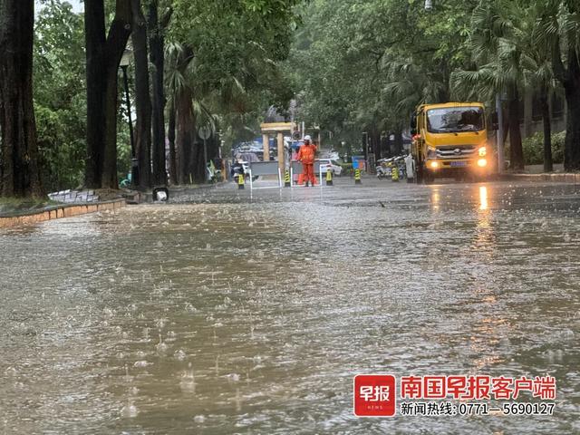 暴雨夜袭广西多地多地突降大暴雨