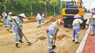 及时清理道路淤泥