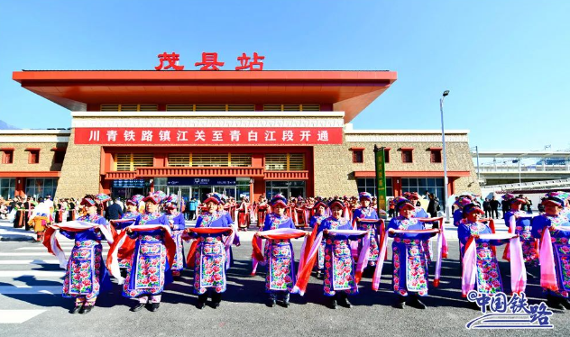 交通十二时辰速览 | 河北高速燕赵驿行集团多个服务区成为“新晋”网红打卡点