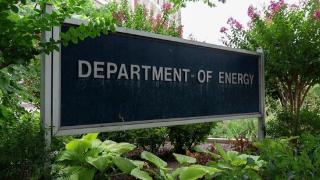 美能源部宣布德克萨斯州进入能源紧急状态