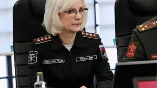 俄军财务女主管跳楼，或涉嫌挪用军费，警方判定：是自杀
