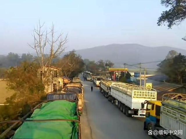 昔日繁忙公路成战场，缅甸东枝－莱林公路关闭，民众选择危险皎丹