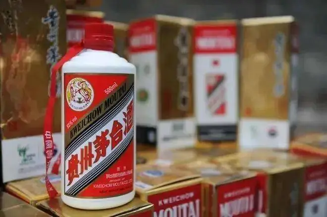 茅台酒大降价，是市场周期还是谁在操纵？