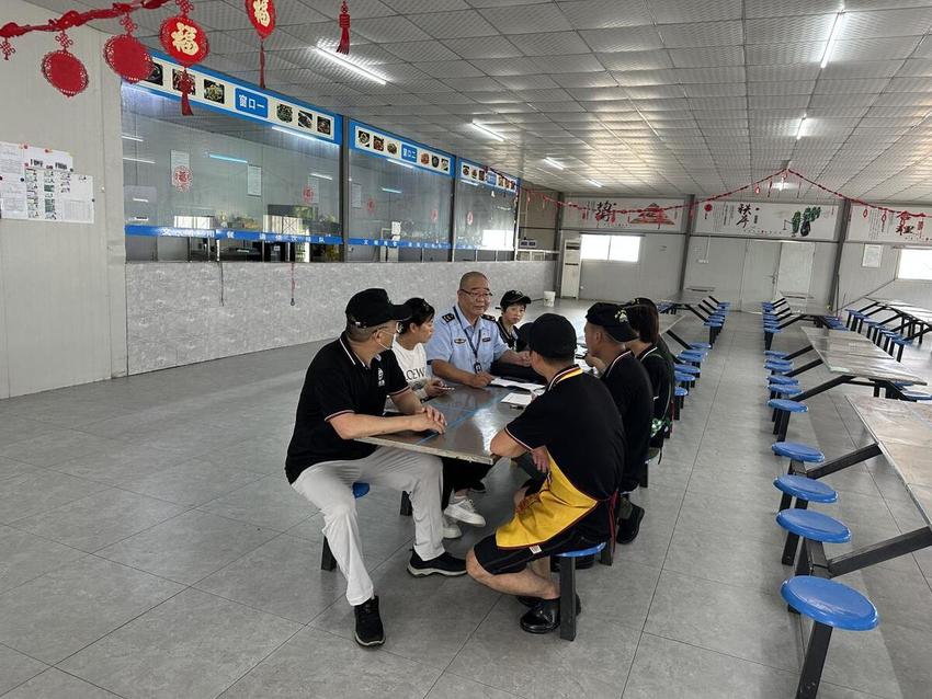 德清舞阳街道：严把工地食堂安全关，筑牢食品安全防护墙