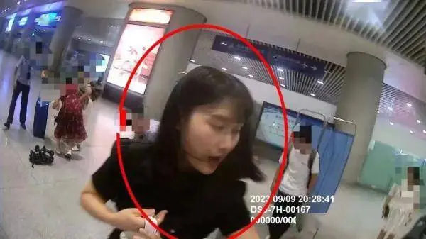 这所高校全网寻人！这两位姑娘在哪里？