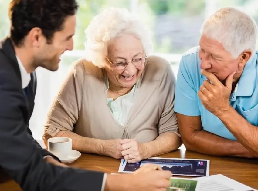 一万人中有多少能活到退休？研究：年过65，做好5件事或能长寿