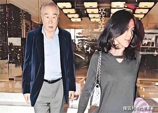 关山：和女儿关之琳28年不来往，离世后女儿为他买了400万的墓地