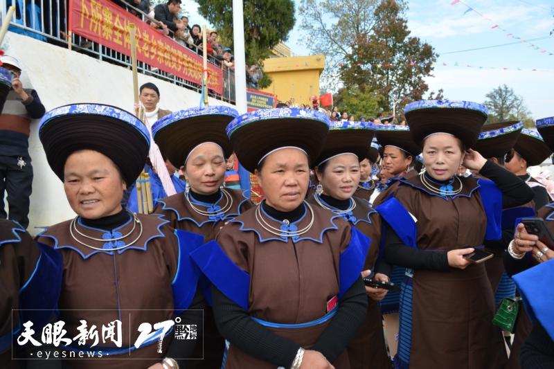 苗族歌唱家罗秀英的回乡之旅