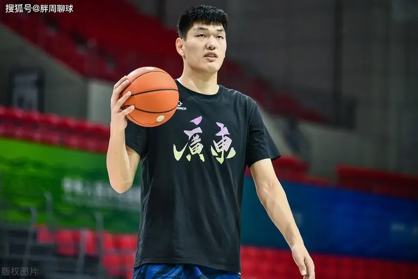 14+11+4！广东宏远五号位升级，CBA小巨人驰援杜锋，联手周琦