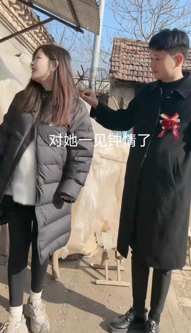 男子回村找对象，对二婚女子一见钟情：长得可爱，正好是我的菜