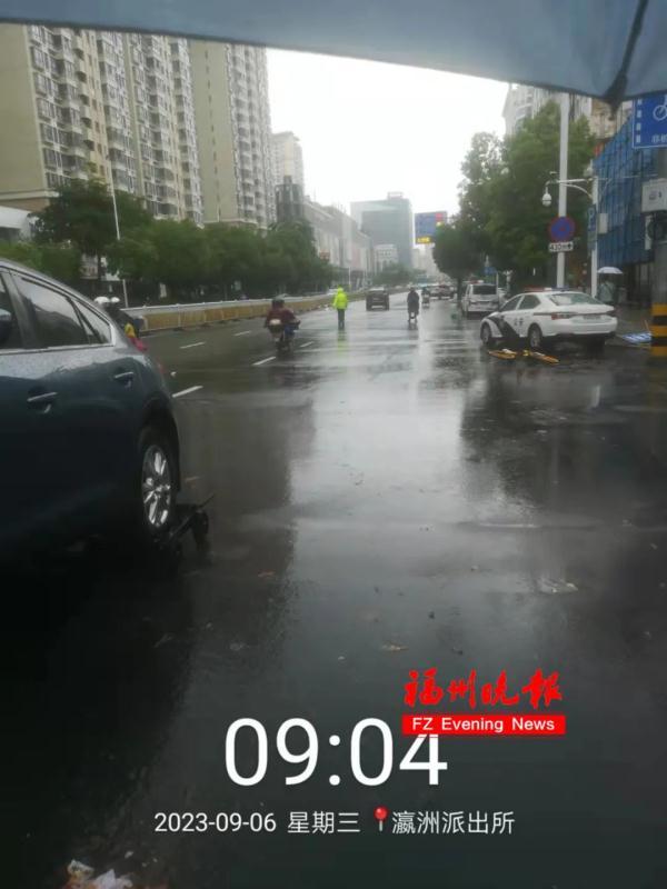 暴风雨中福州市一线排水防涝抢险！