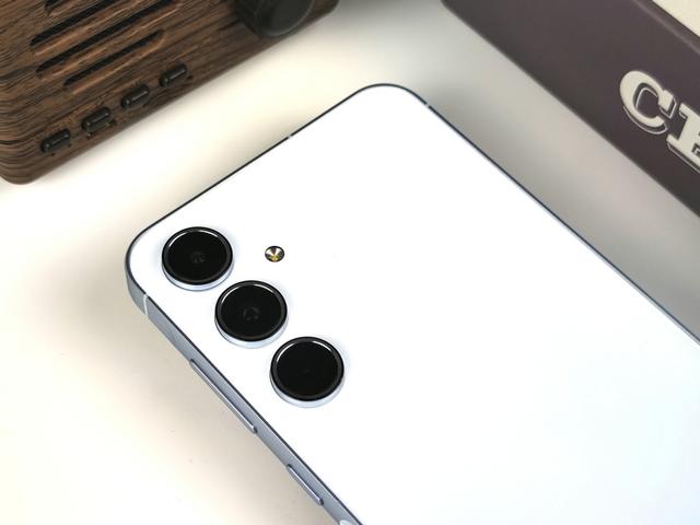 三星Galaxy A55 5G评测：实力派潮流典范