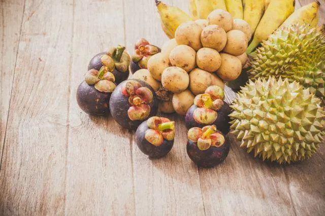 男子患肾病吃半个月桔子查出尿毒症，为何？水果怎样吃才健康？ | 第2眼