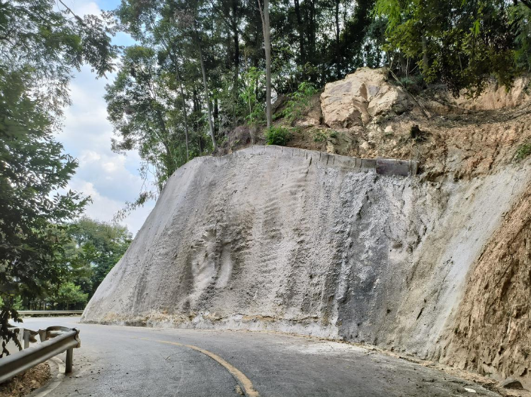 渝北石船：整治道路安全隐患 保障村民安全出行