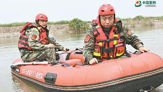 新锐力量  风雨出击——国防动员系统组织力量持续奋战抗洪抢险救灾一线纪实之二