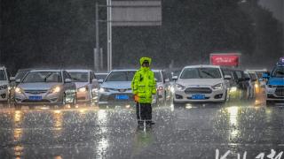 石家庄：应对强降雨在行动