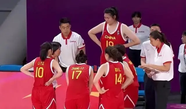 后继有人！女版姚明一人干翻日本U18！