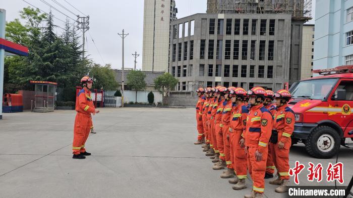 云南鲁甸发生4.9级地震 暂未接到人员伤亡报告