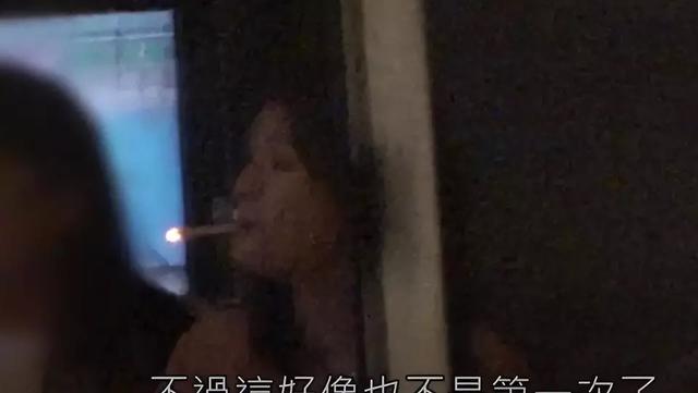 陈乔恩韩国游玩被偶遇，衰老明显眼袋吓人，晒合照网友遭网暴