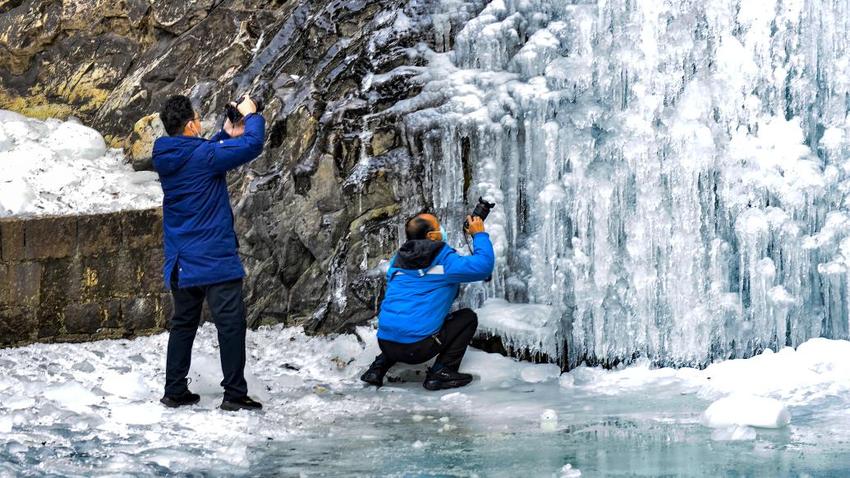 我国中东部大部持续干冷，明起东北迎大范围降雪局地暴雪