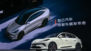 智己LS6，想把特斯拉 Model Y 拉下来？