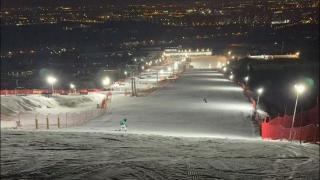 京郊雪场夜滑成新热潮 美团旅行数据：北京位列夜滑搜索城市首位