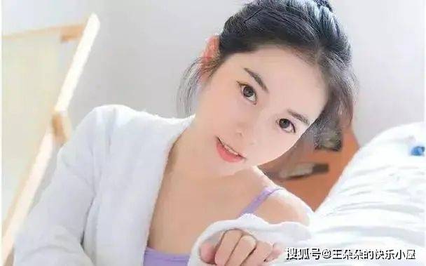 女人发自内心喜欢你，会有这4个难以掩饰的“信号”，别傻傻不懂