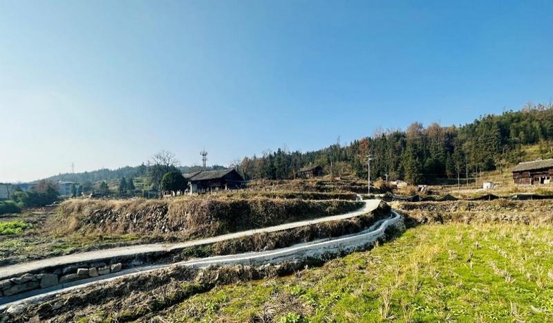 天柱：水渠惠民生 凉亭听民声