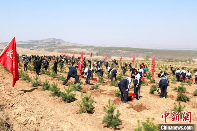 山西右玉：绿水青山催生富民之路