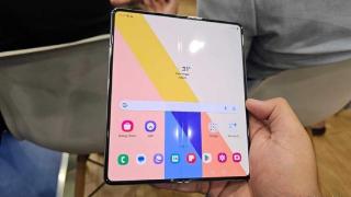 三星在消除Galaxy Z Fold 5上的折痕方面做得很少