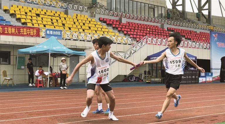 河池市中学生田径运动会落幕