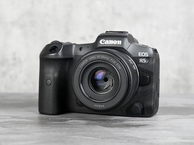 佳能rf50mmf1.8stm入门级镜头产品介绍