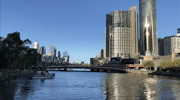 以色列空袭伊朗驻叙大使馆 原油价飙升 澳储行3月会议纪要出台 业界预测降息或推至明年 澳元再探支撑位 铁矿石价格10个月新低