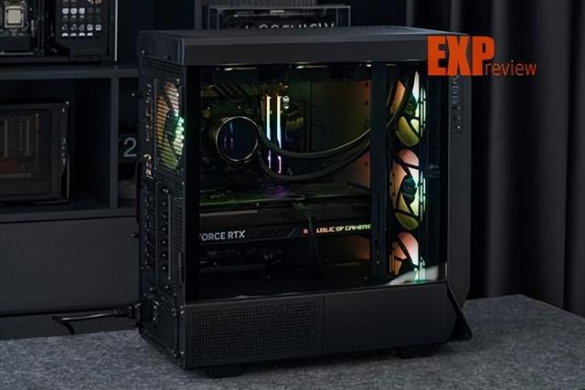 Thermaltake劲透 Ceres500 TGARG评测